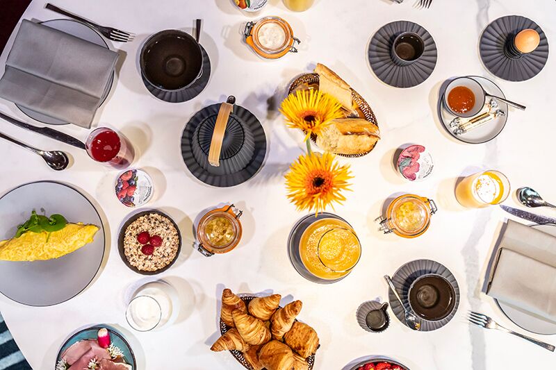 salle petit déjeuner restaurant Bonne 74